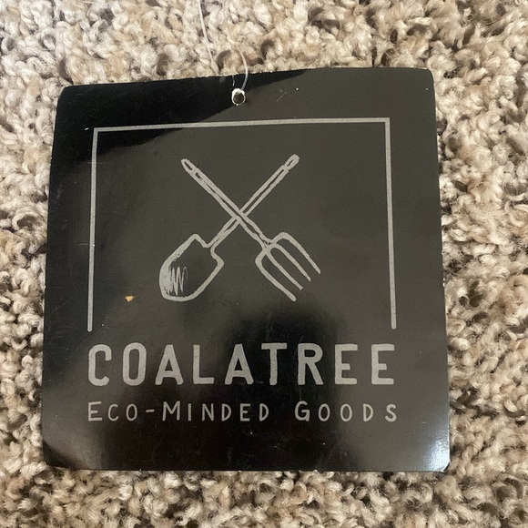 🎀NWT Black compact-able duffel bag! - Picture 3 of 11